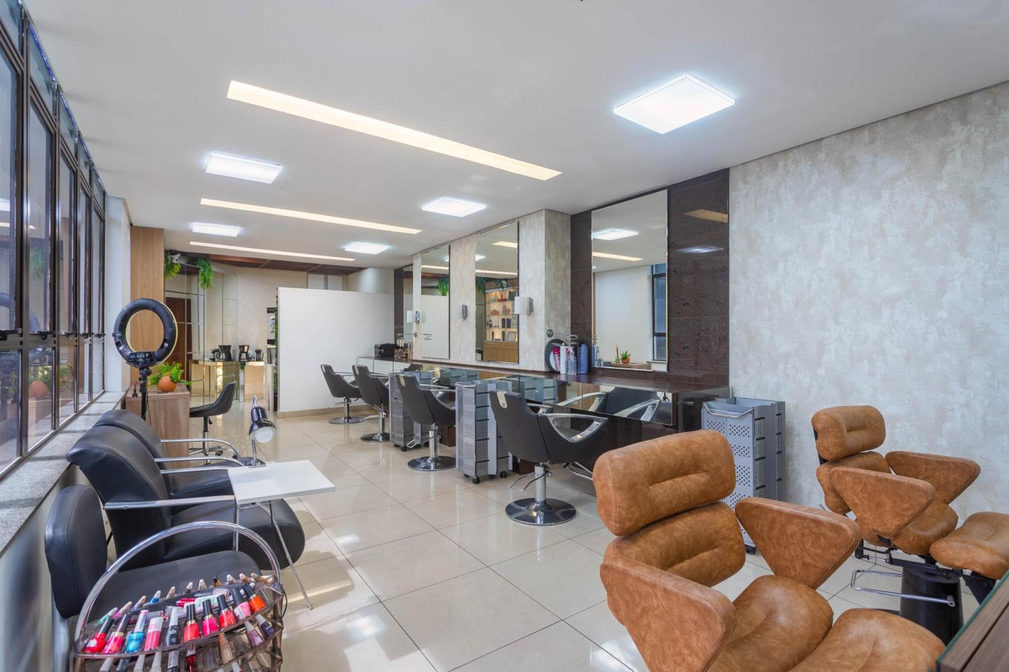 オウロ ミナス パレス ホテル ベロ・オリゾンテ エクステリア 写真 A hair salon in São Paulo, Brazil