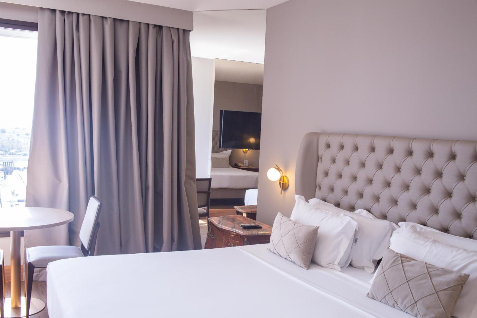 オウロ ミナス パレス ホテル ベロ・オリゾンテ エクステリア 写真 A bedroom at the hotel